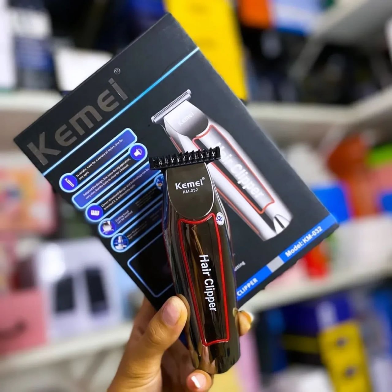 Máquina de Cabelo e Barba Profissional Kemei 032