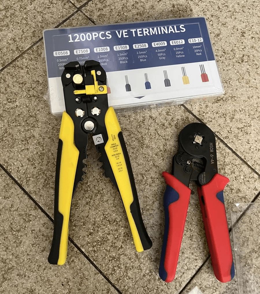 Kit 2 Alicates Crimpar e Descascador 3x1