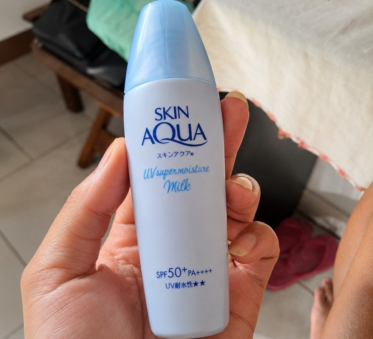 SKIN AQUA Super Moisture Milk 40g Protetor Solar Facial FPS50