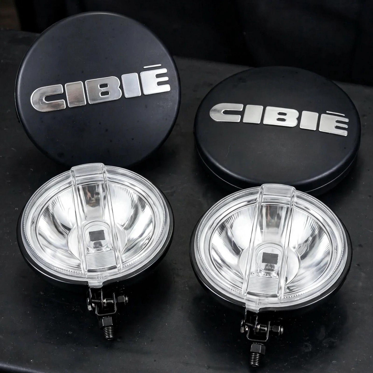 Par Farol de Milha Gol Quadrado GT Saveiro Surf com Capa Cibie